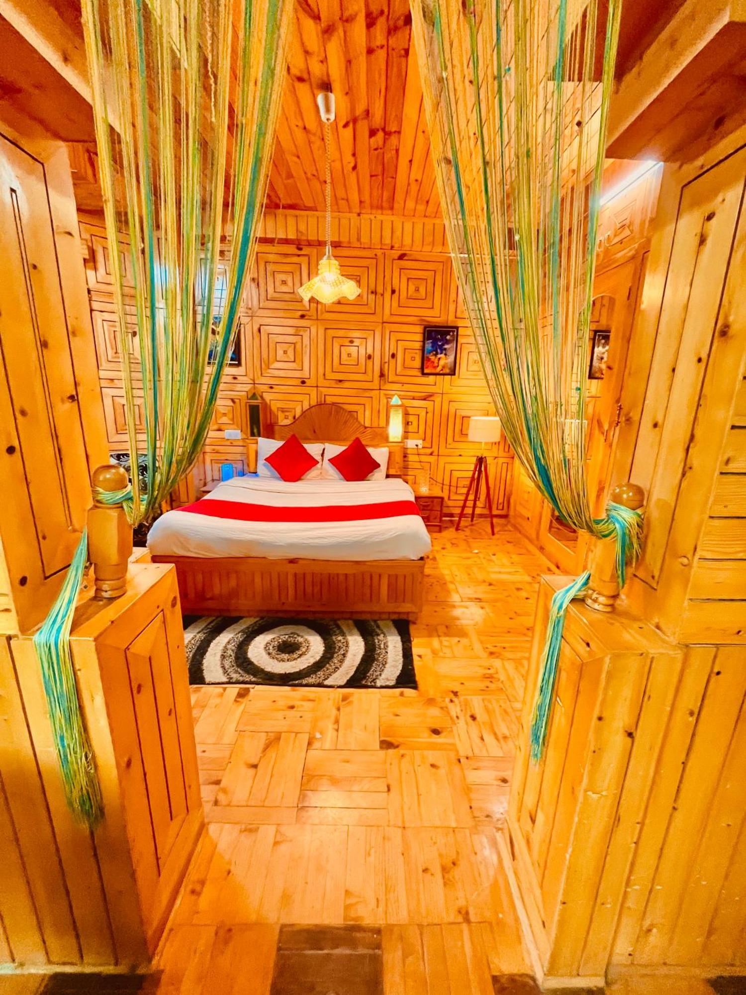 Woods Villa Cottage, Manali 외부 사진