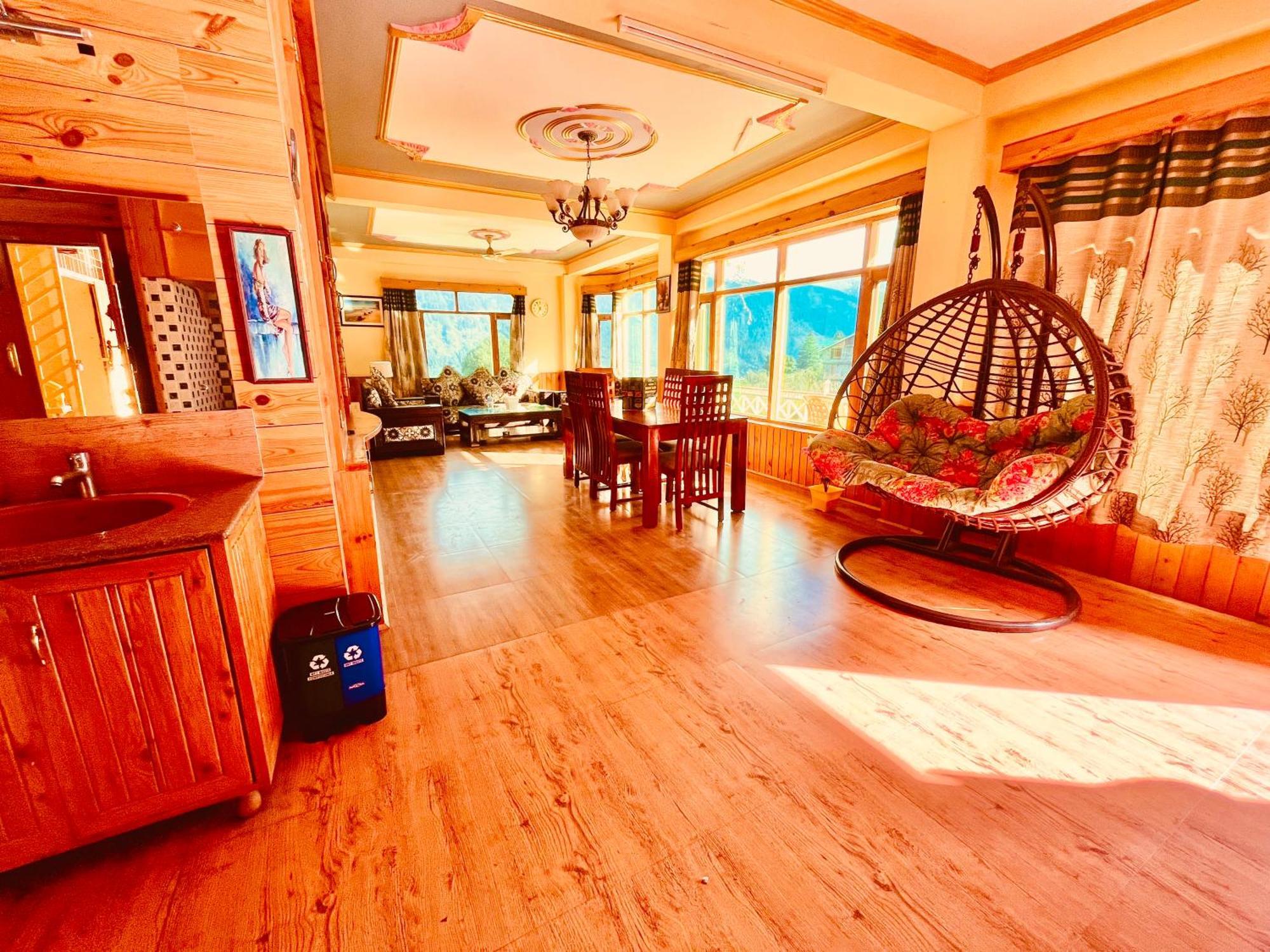 Woods Villa Cottage, Manali 외부 사진