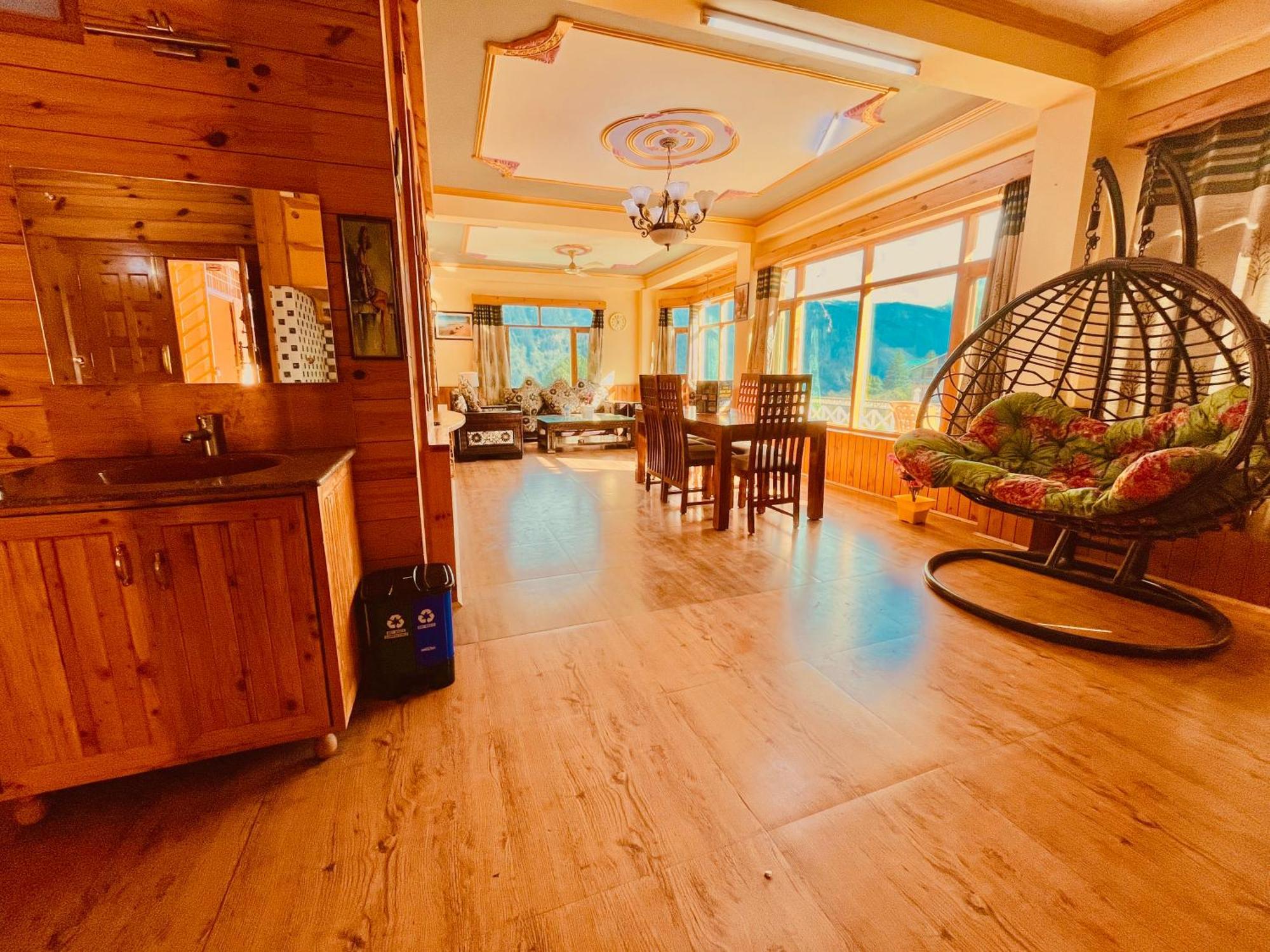 Woods Villa Cottage, Manali 외부 사진